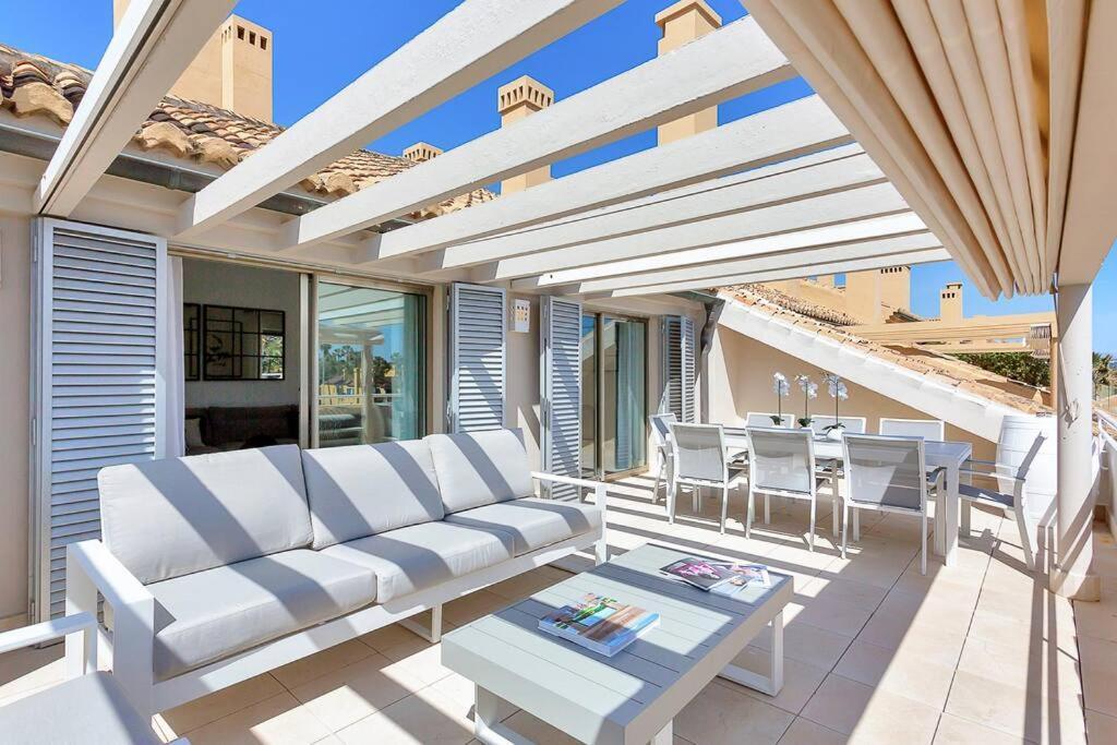 Yolo Spaces - Sotogrande Sea View Penthouse San Roque  Buitenkant foto